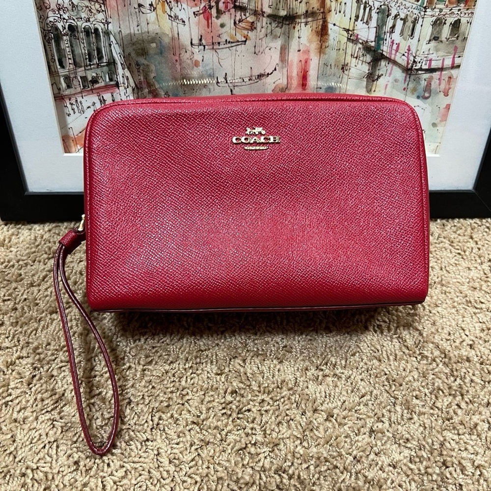 NWT Coach Cosmetic Case 20 True Red Crossgrain Leather F24797 Gold HW